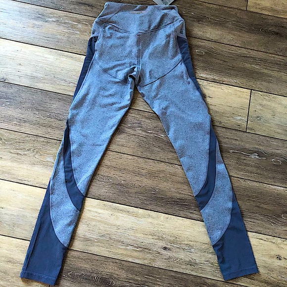 Gym Leggings - Picture 5 of 6